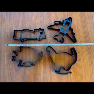 Pancake Metal Molds: 2 Dinos + 2 Vehicles (Firetruck & Airplane) 🥞🦕🚒✈️